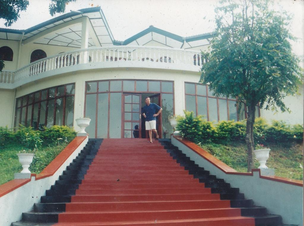 Royal Mount Hotel 캔디 외부 사진