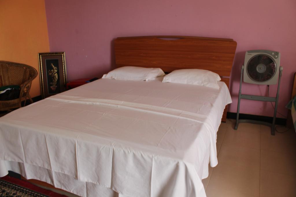 Royal Mount Hotel 캔디 객실 사진